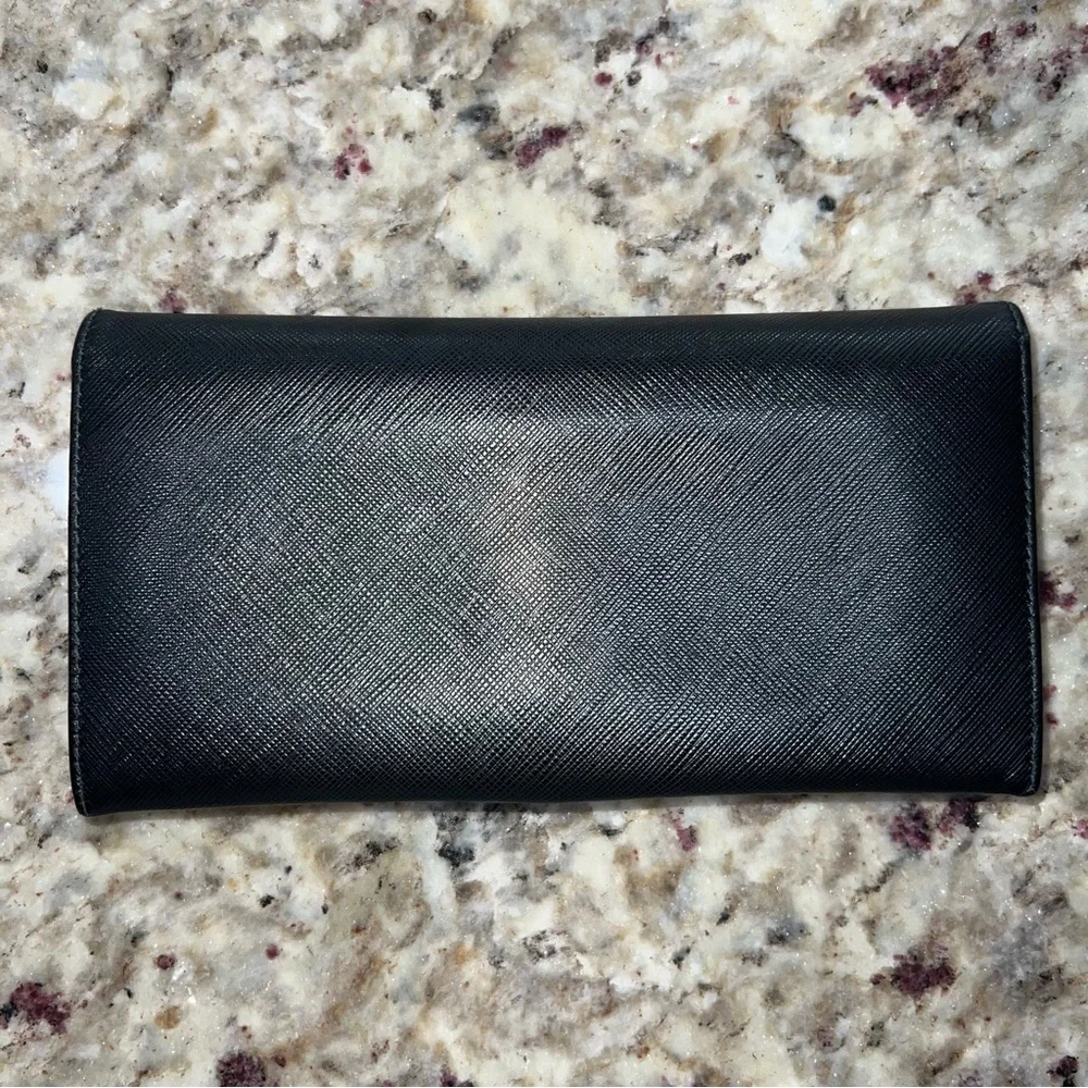 Salvatore Ferragamo Long Wallet - Picture 12 of 12